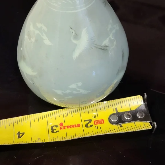 Antique Celadon Korean "Thousand Cranes" 6 1/4" Vase Signed - Picture 11 of 11